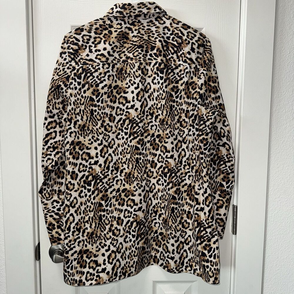 Chico's No Iron Brown Leopard Cheetah Button Up Long Sleeve Cotton Medium 8/10 1 - Picture 5 of 5